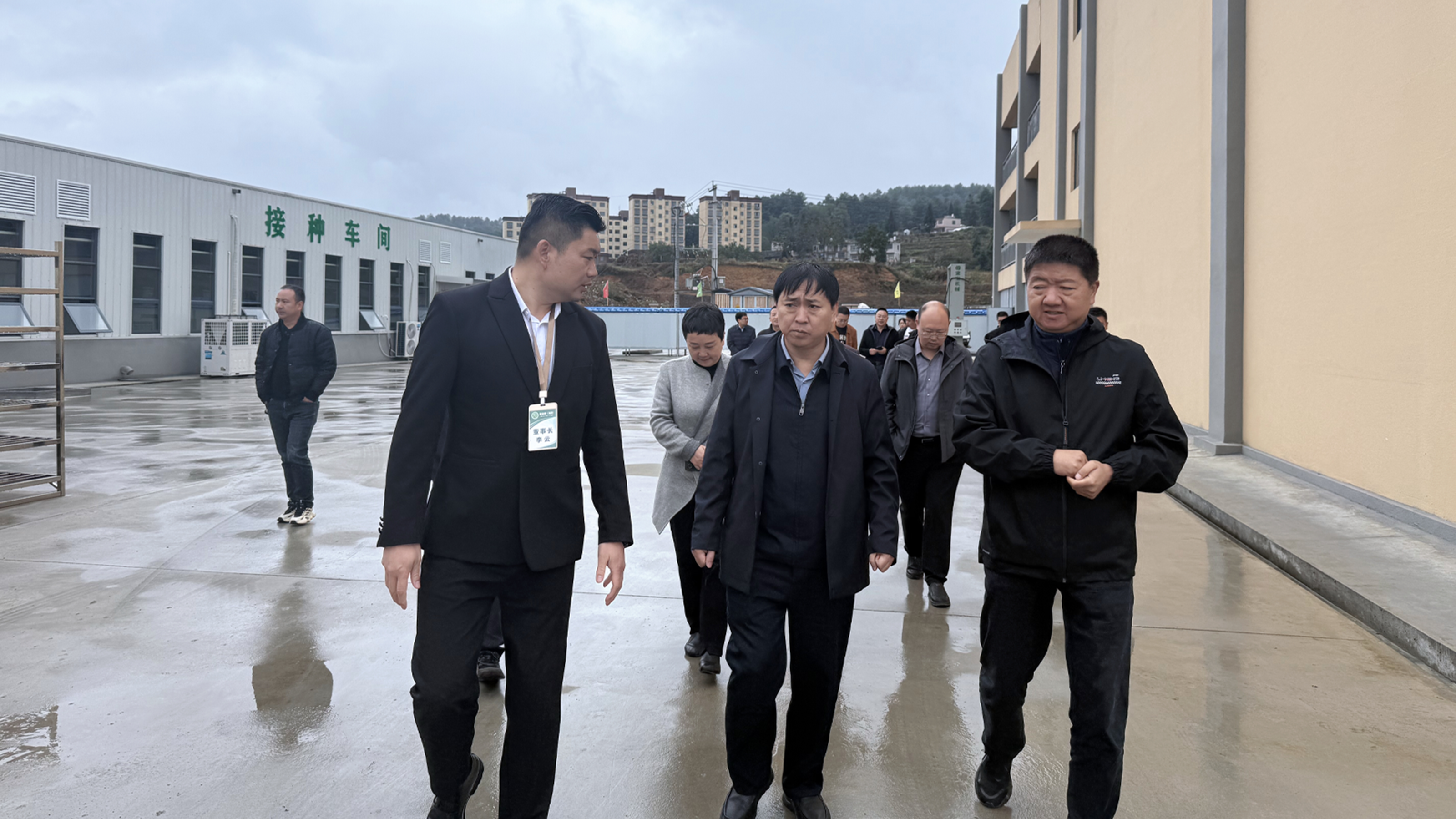 汉中市宁强县人大常委会到贵州黔赫堂集团交流学习